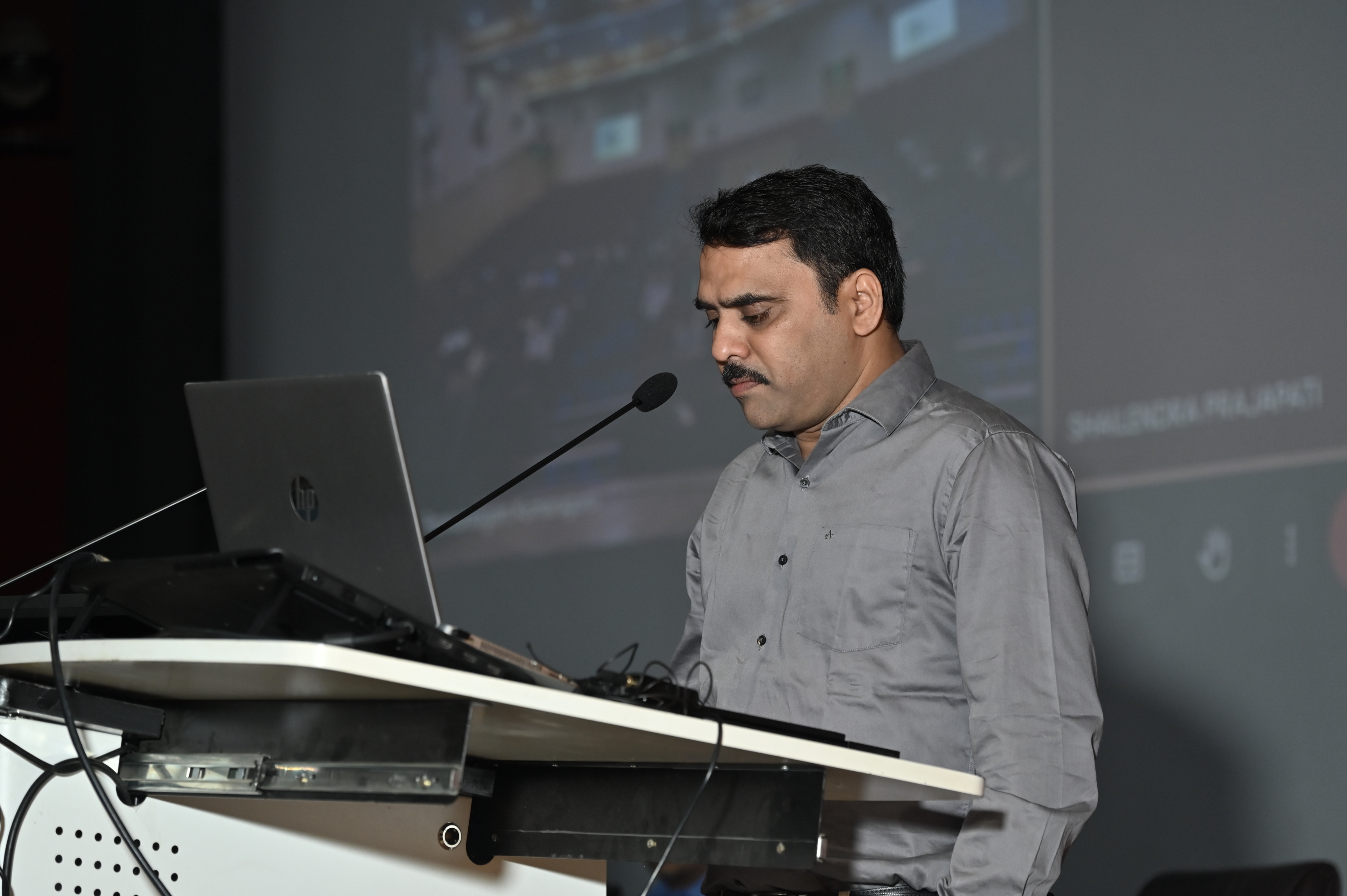 Conclave photograph 9